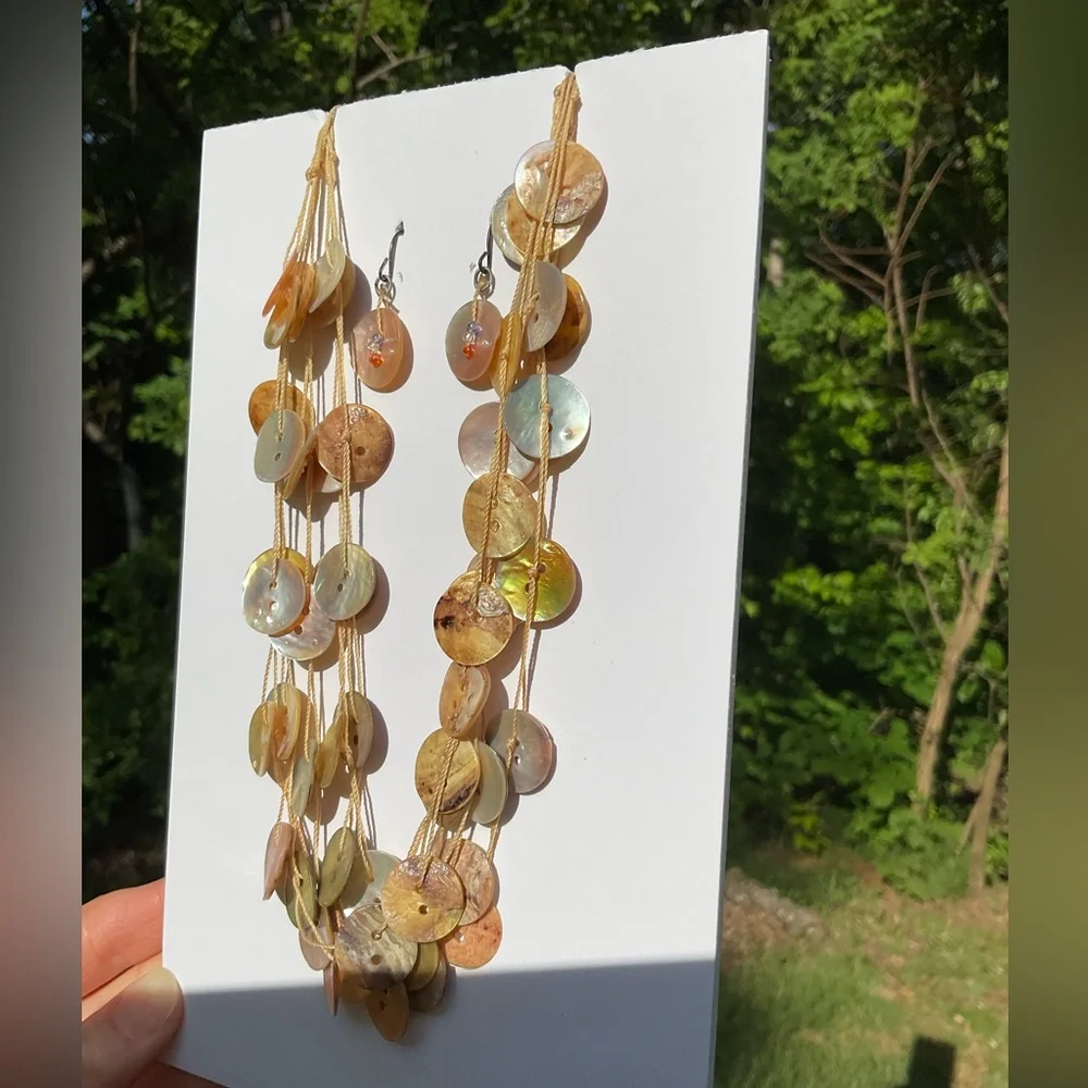 Shell Button Necklace and Earring Set - Picture 6 of 11